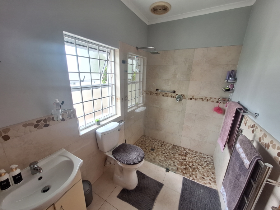 2 Bedroom Property for Sale in Fountains Estate Eastern Cape